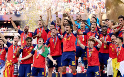 España gana. Con Raúl Pérez se brinda.